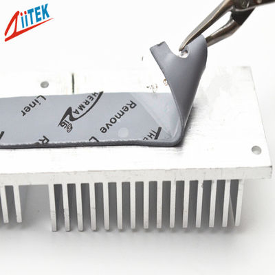 Doğal olarak yapışkan 1.5 W/MK Silikon Termal İletilebilir Yastık 45 Shore 00 LED Kontrolörü için